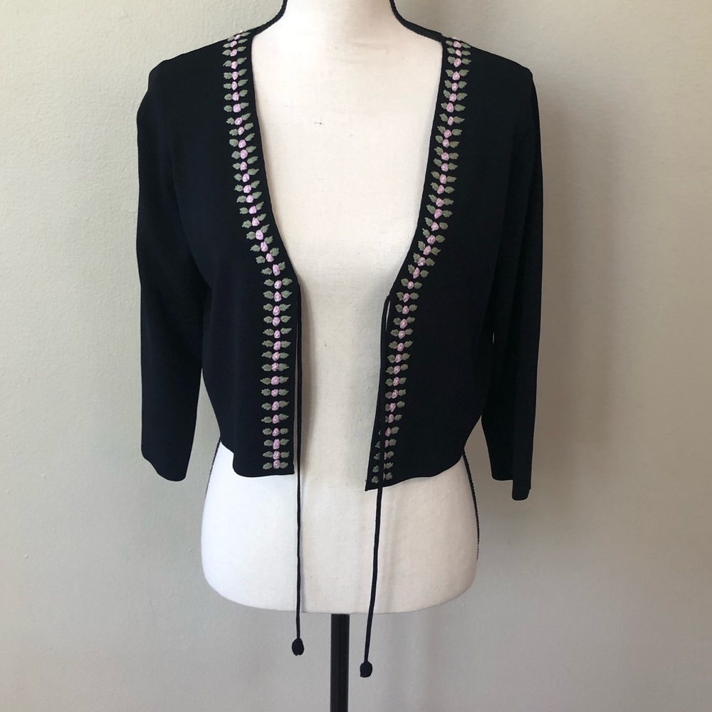 Vintage Y2K Max Studio Cropped Embroidered Cardigan